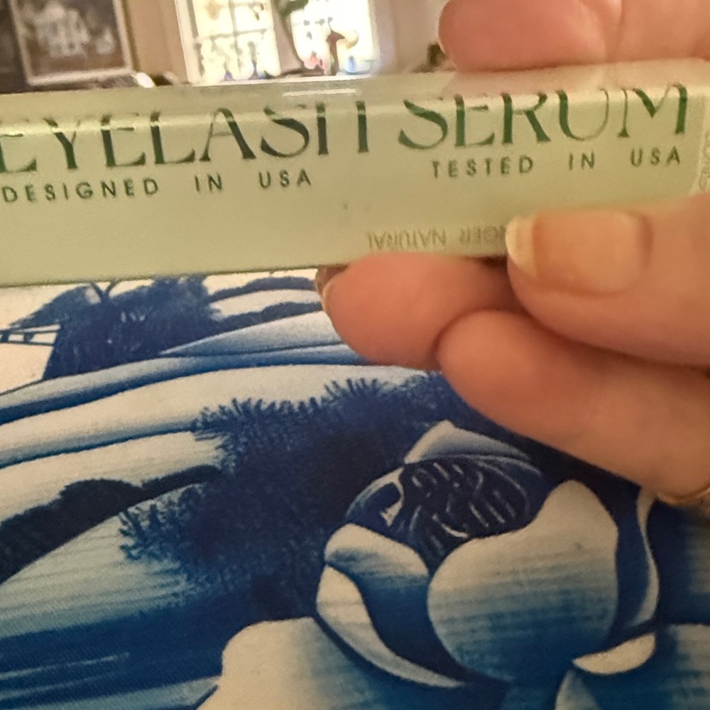 Eyelash Serum Grows longer lashes NEW